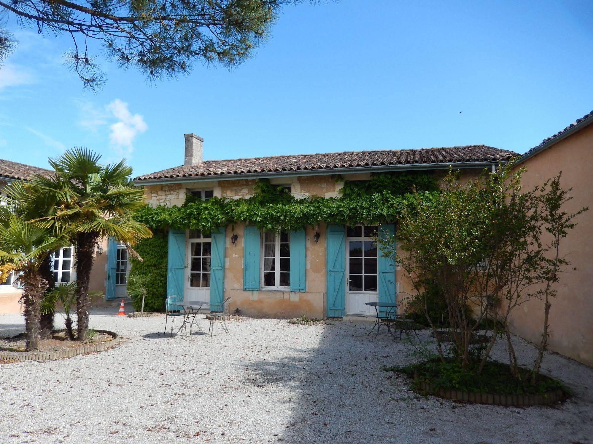 Bed and Breakfast Chateau Rousselle Saint-Ciers-de-Canesse Exterior foto