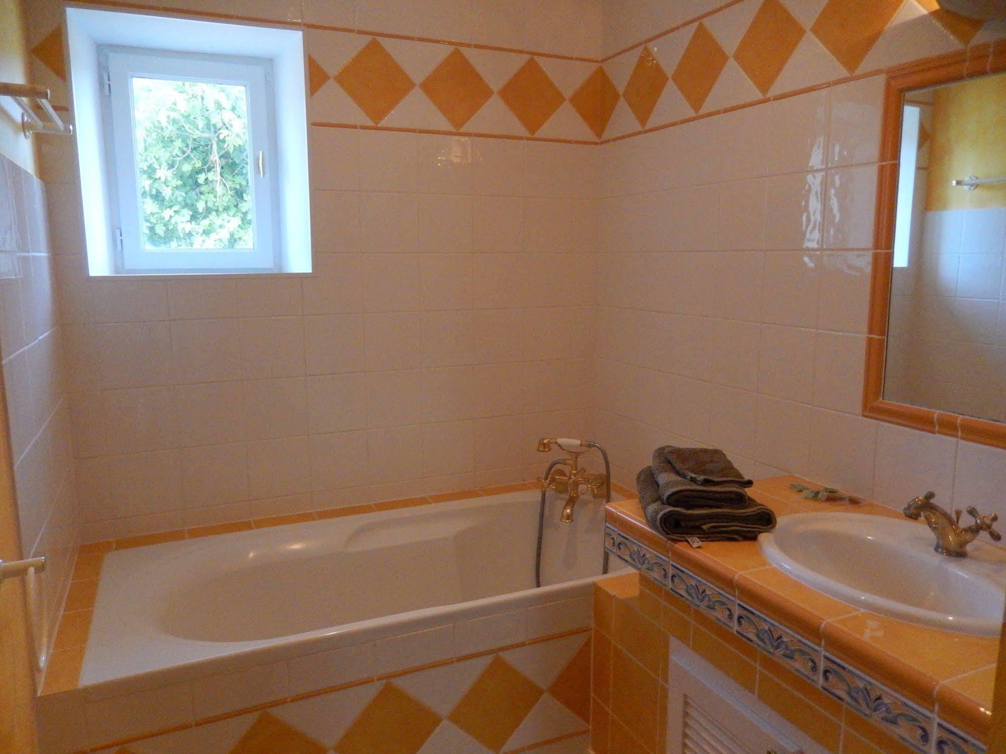 Bed and Breakfast Chateau Rousselle Saint-Ciers-de-Canesse Exterior foto